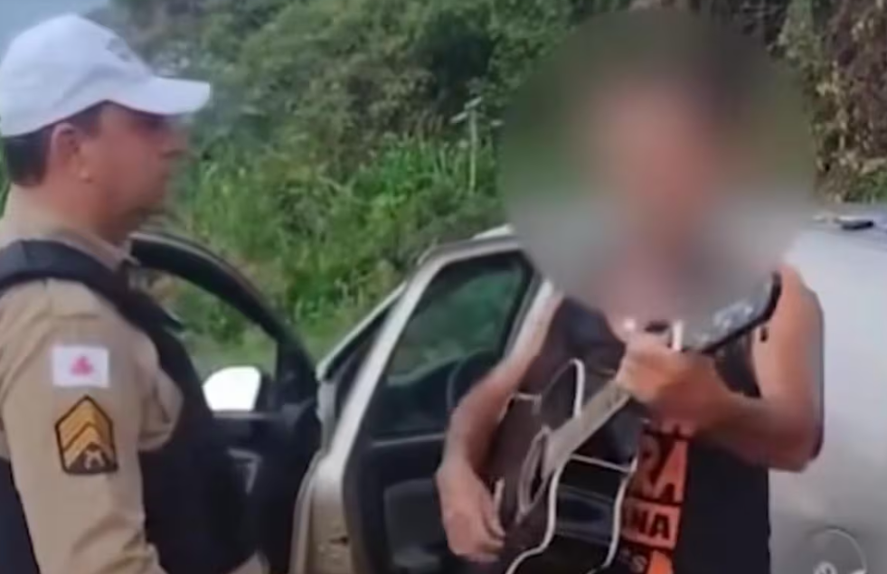 Motorista embriagado canta para PM em MG